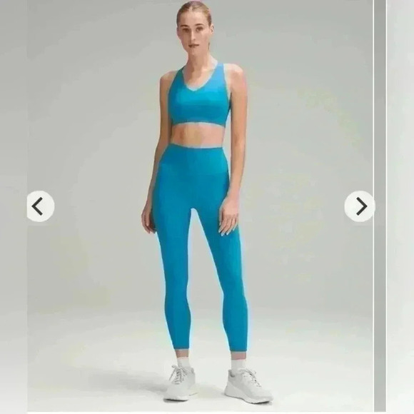 Lululemon 🍋-  EnvitalBra - Picture 3 of 4